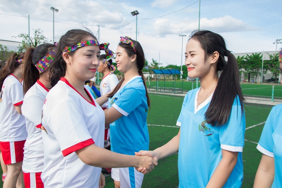 Nghệ sĩ Đà Nẵng dâng hương Tổ nghiệp sân khấu - 6 Giao lưu thể thao ngoài trời