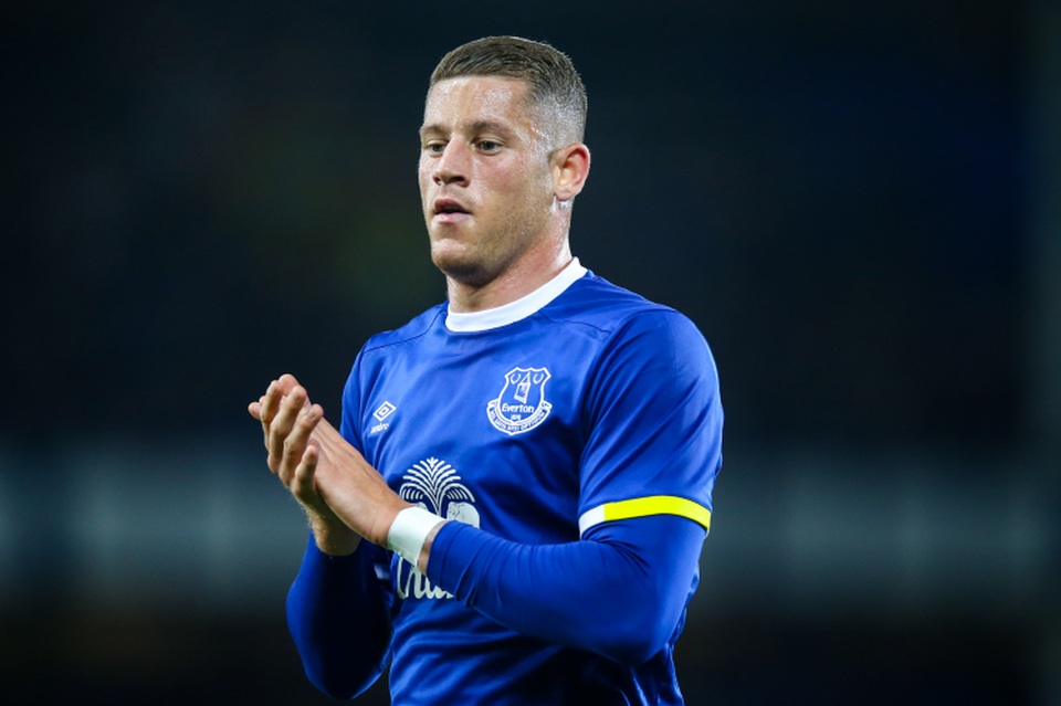 Ross Barkley là tương lai của đội tuyển Anh. Trong những năm qua, cầu thủ này đã trưởng thành rất nhiều trong màu áo Everton và chắc chắn, trong tương lai, Ross Barkley sẽ tới thi đấu ở CLB lớn hơn (bởi mảnh đất Everton đang dần chật chội với tài năng của cầu thủ này).