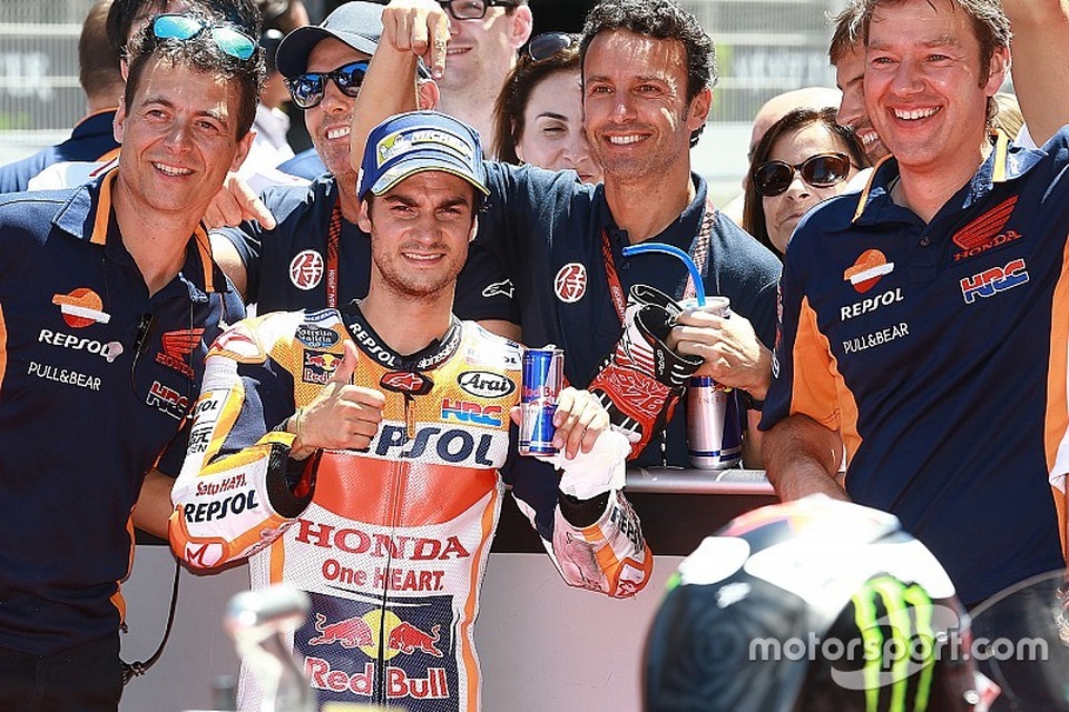 Đánh bại Lorenzo, Pedrosa có pole thứ hai tại MotoGP 2017 - 10 Đánh bại Lorenzo, Pedrosa có pole thứ hai tại MotoGP 2017 - 10