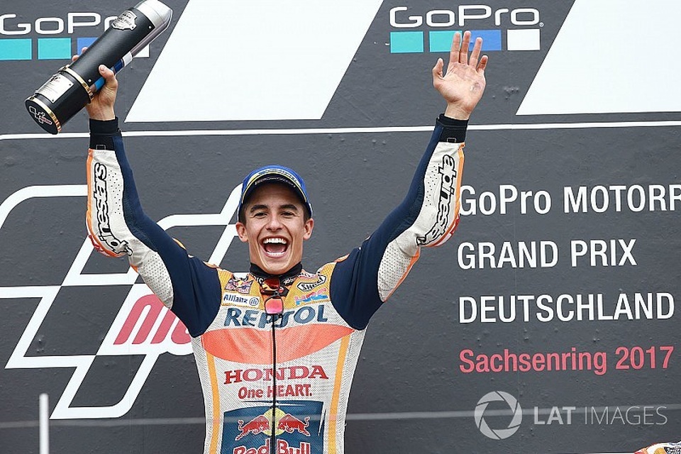 Marquez thắng thuyết phục tại Sachsenring - 7