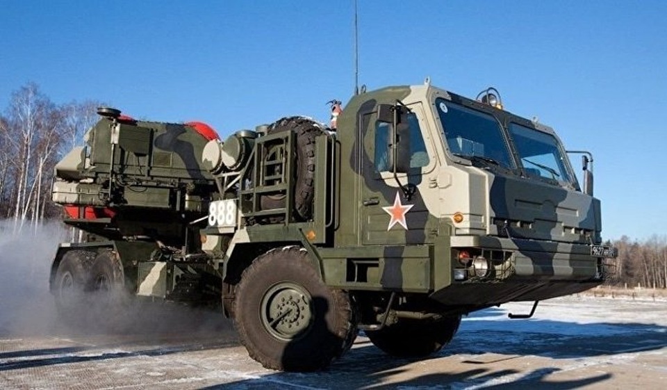 Tiết lộ 3 vũ khí tối tân Nga chưa muốn bán - 2 
Hệ thống phòng không S-500 của Nga. (Ảnh: Sputnik)