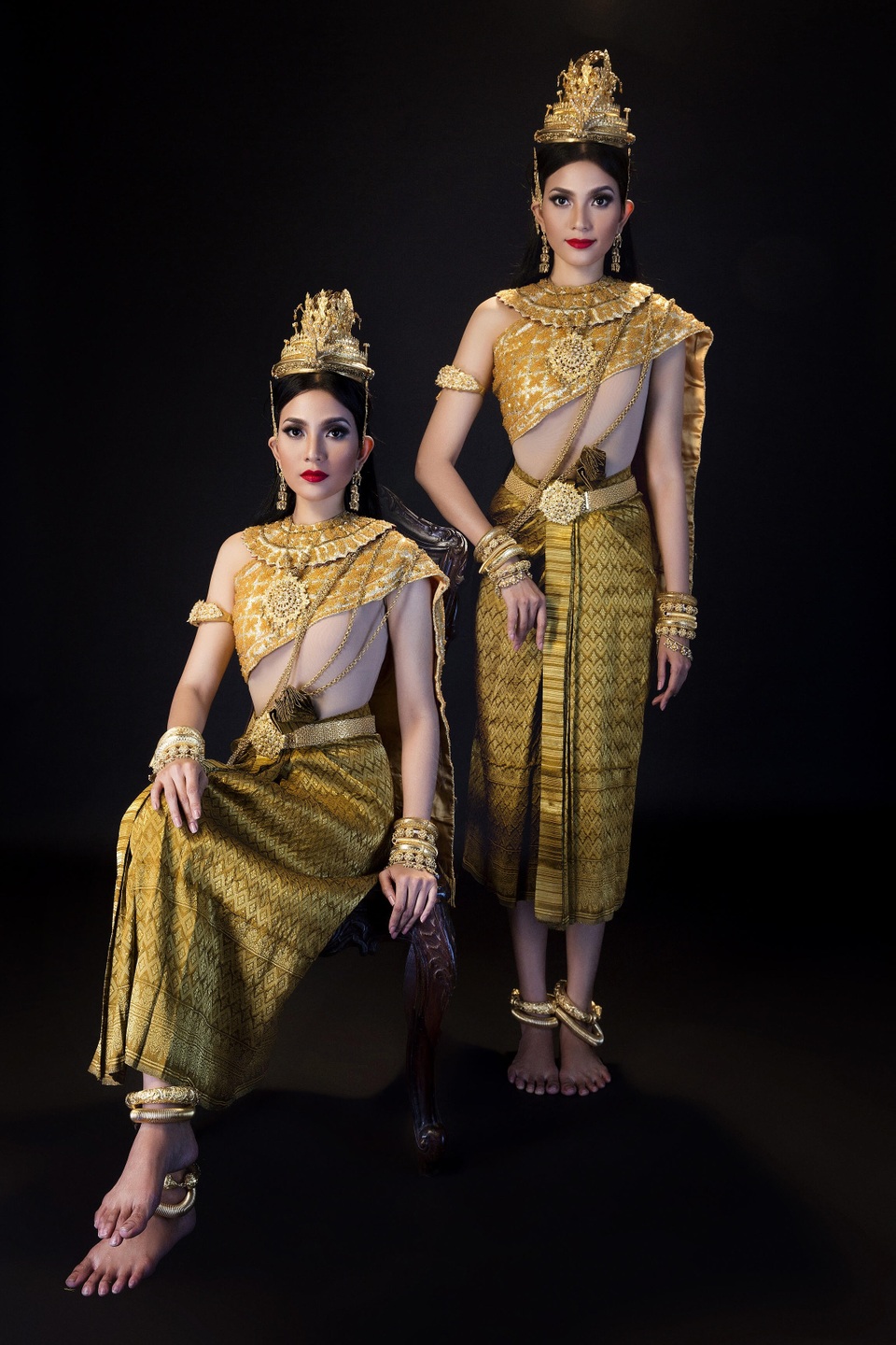 Á hậu Trương Thị May hóa cô gái Khmer xinh đẹp - 14
Trương Thị May chia sẻ, với cô gia đình là thiêng liêng nhất