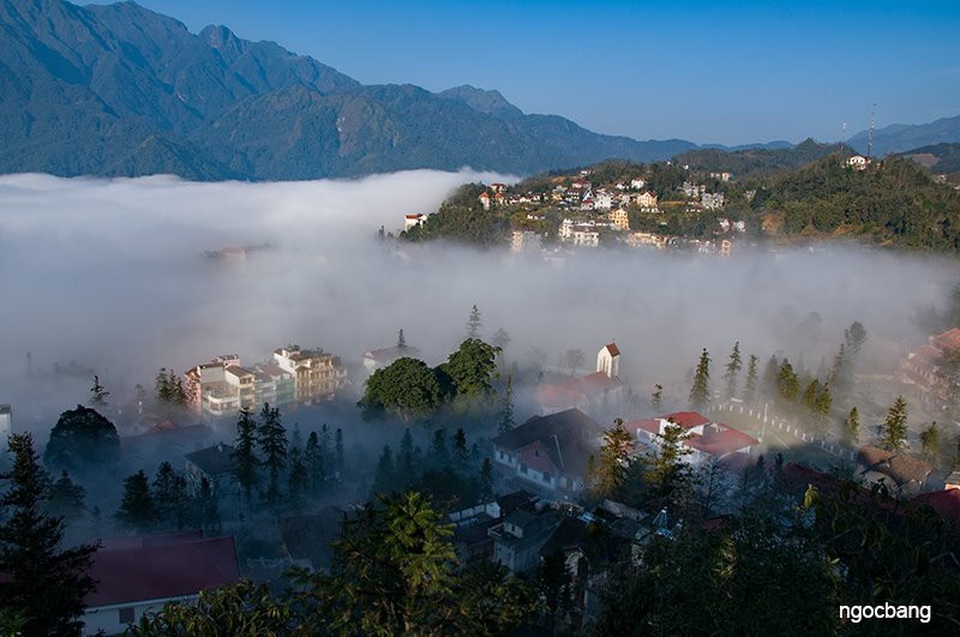 Thủ tướng quyết định công nhận Sa Pa là Khu du lịch quốc gia - 1 
Vẻ đẹp huyền ảo của Khu du lịch quốc gia Sa Pa .