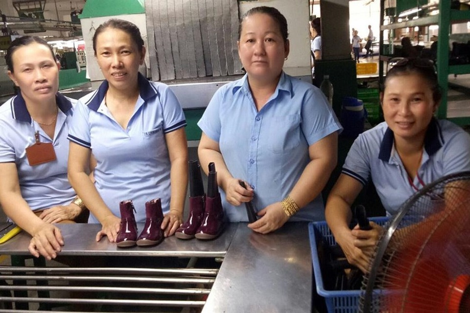 “Làn sóng ngầm” buộc hàng ngàn công nhân lớn tuổi nghỉ việc - 1
Công nhân lớn tuổi ở Cty TNHH Splendour, KCN Nhơn Trạch 1 (Đồng Nai). Ảnh do công nhân cung cấp
