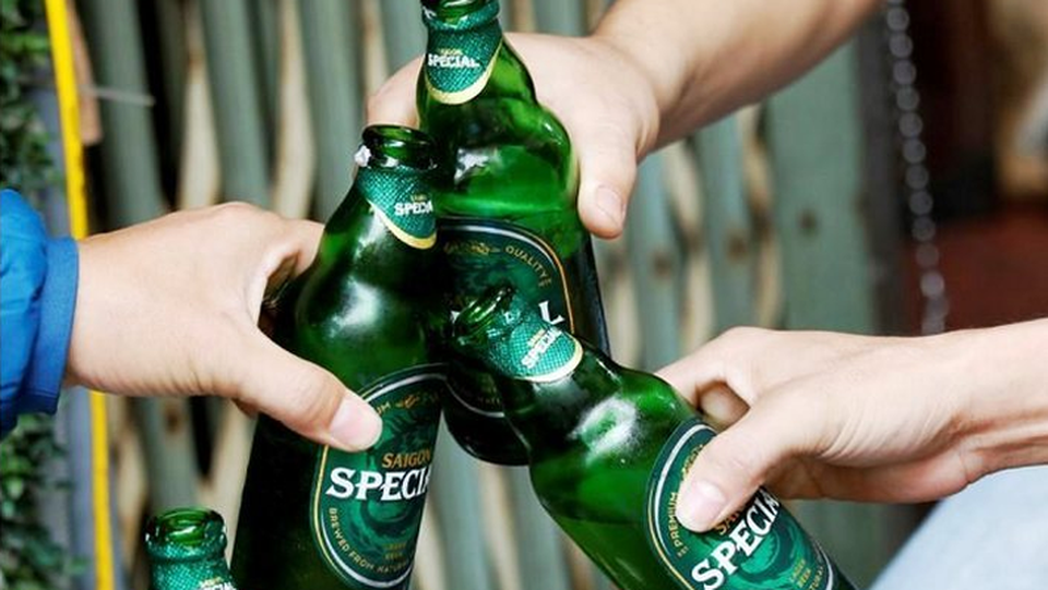 Một buổi sáng, “ông chủ” Thái và Bộ Công Thương thu cả “nghìn tỷ” - 1
Cổ đông Sabeco có thể ăn mừng với diễn biến giá cổ phiếu trong thời gian gần đây và kế hoạch chi trả cổ tức sắp tới.