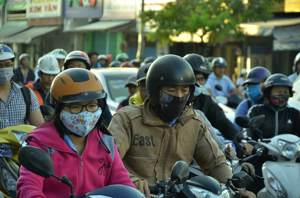 Người Sài Gòn co ro trong cái lạnh đầu mùa - 2 Người Sài Gòn co ro trong cái lạnh đầu mùa - 2