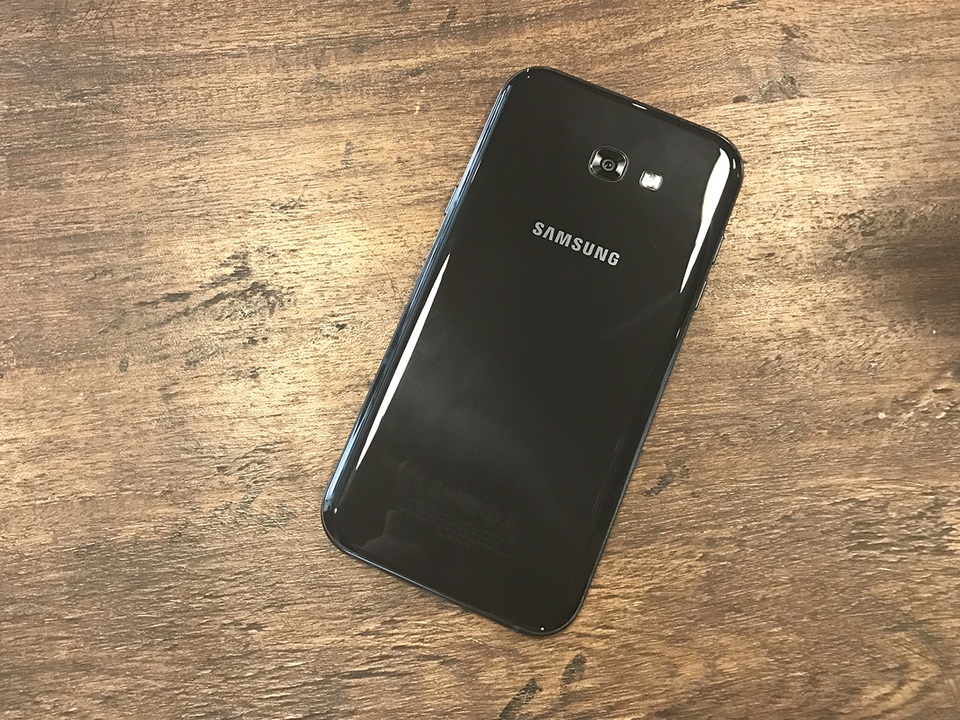 Samsung Galaxy A5 và A7 2017 chính thức ra mắt, giá từ 8,9 triệu đồng - 2 Samsung Galaxy A7 2017