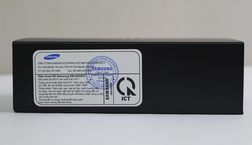 Đập hộp Galaxy S8+ chính hãng đầu tiên tại Việt Nam - 1 Đập hộp Galaxy S8+ chính hãng đầu tiên tại Việt Nam - 1