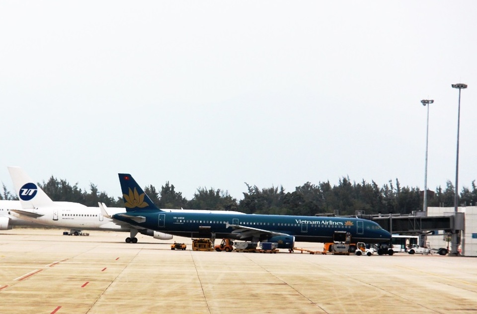 Đường băng số 1 - Cảng Hàng không Quốc tế Cam Ranh xuống cấp nghiêm trọng, có nguy cơ ảnh hưởng đến an toàn bay