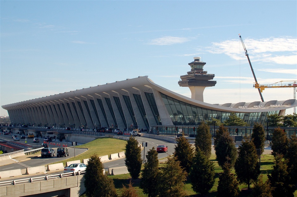 In nhầm hình sân bay Mỹ lên hơn 200.000 hộ chiếu, quan chức Đài Loan mất việc - 2 Sân bay Washington Dulles, Mỹ. (Ảnh: Wikimedia)