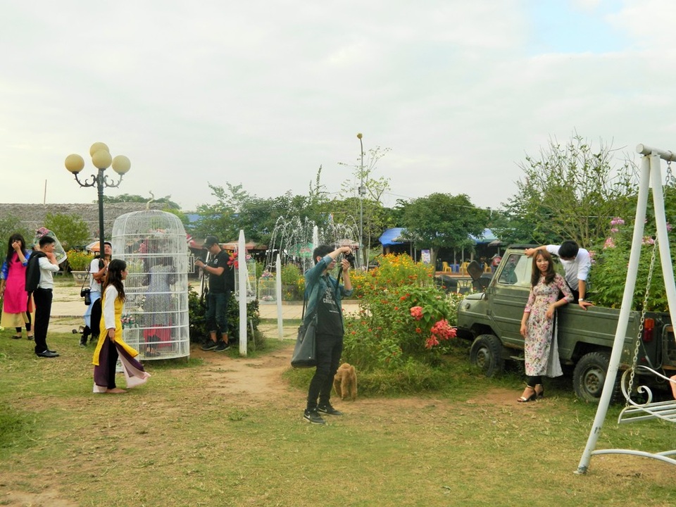 “Săn” những điểm chụp ảnh cực phong cách tại Hà Nội - 4