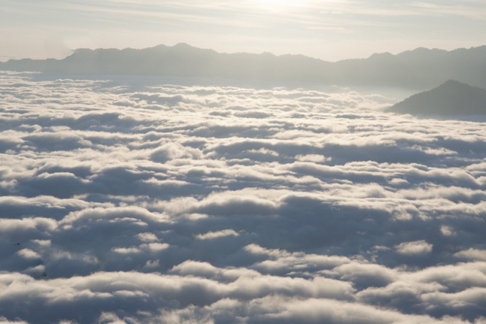 Ngắm biển mây, bạn sẽ thấy tâm hồn thư thái và tràn đầy năng lượng.