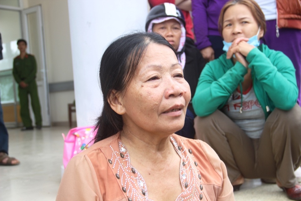 Phát hiện con lạnh ngắt vài tiếng sau sinh mổ - 2
Bà Lành thuật lại sự việc và bày tỏ sự đau đơn khi con mình đột ngột ra đi