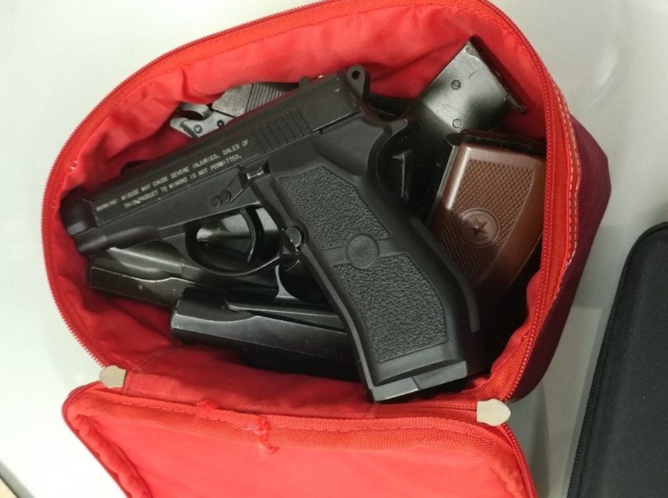 Công an TPHCM khám phá xưởng sản xuất súng đạn cực lớn - 2 Công an TPHCM khám phá xưởng sản xuất súng đạn cực lớn - 2