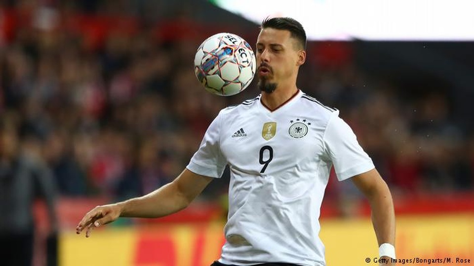 Cũng như Werner, Sandro Wagner là phát hiện của Bundesliga mùa giải vừa qua với phong độ ấn tượng trong màu áo Hoffenheim. Thậm chí, tiền đạo này còn cho thấy cái duyên với ĐTQG khi ghi tới 3 bàn sau 2 lần ra sân.