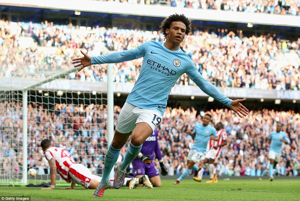 
Sane góp một bàn trong chiến thắng đậm của Man City trước Stoke
