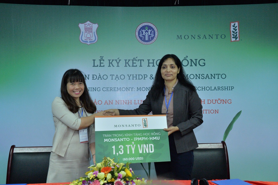 Ký kết học bổng Monsanto - IPMPH-HMU trị giá hơn 1,3 tỷ đồng - 1 Lễ ký kết Học bổng Nghiên cứu Viện Đào tạo Y học dự phòng & Y tế công cộng - Monsanto.