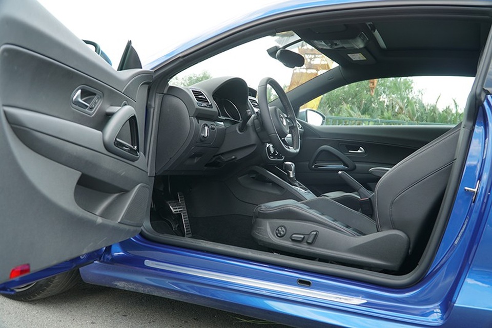Với Scirocco, Volkswagen muốn giành thế chủ động ở phân khúc xe thể thao - 9 Với Scirocco, Volkswagen muốn giành thế chủ động ở phân khúc xe thể thao - 9