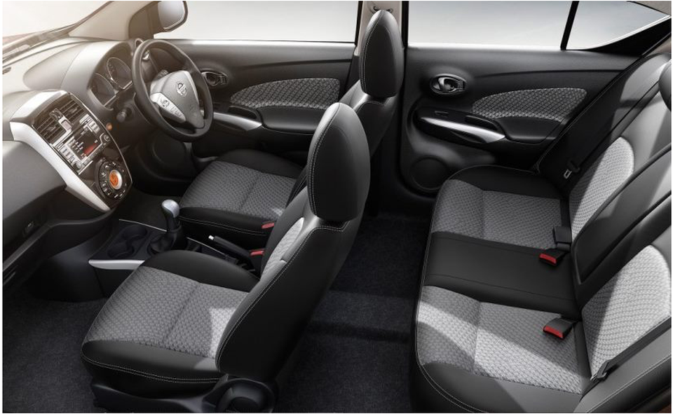 Nissan Sunny phiên bản nâng cấp 2017 có một số thay đổi - 2 Nissan Sunny phiên bản nâng cấp 2017 có một số thay đổi - 2