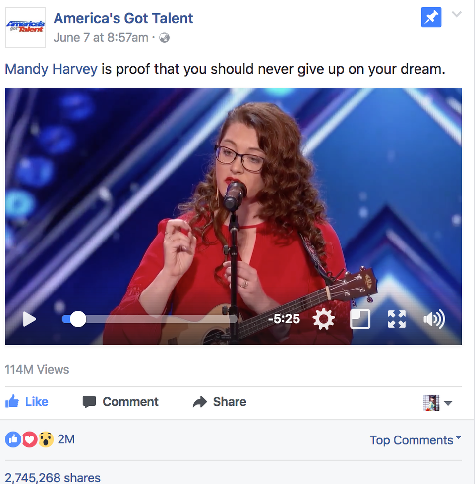 Đoạn clip của cô gái khiếm thính làm lay động triệu con tim vì sự phi thường - 1