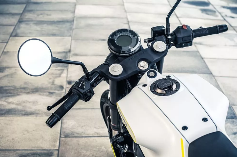 Husqvarna chen chân vào phân khúc xe thể thao cỡ nhỏ - 17 Husqvarna chen chân vào phân khúc xe thể thao cỡ nhỏ - 17
