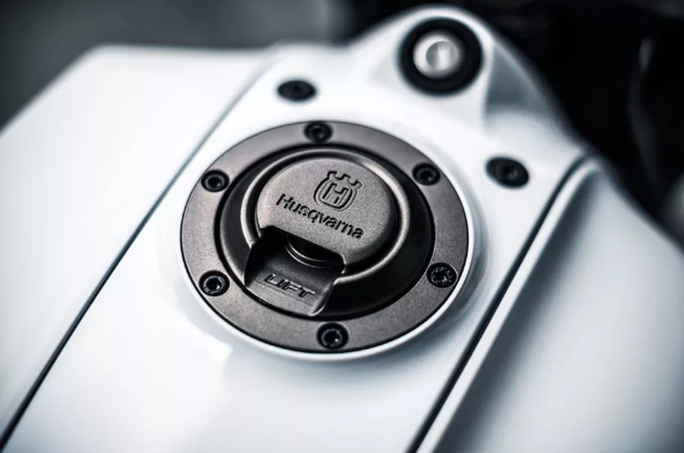 Husqvarna chen chân vào phân khúc xe thể thao cỡ nhỏ - 11 Husqvarna chen chân vào phân khúc xe thể thao cỡ nhỏ - 11
