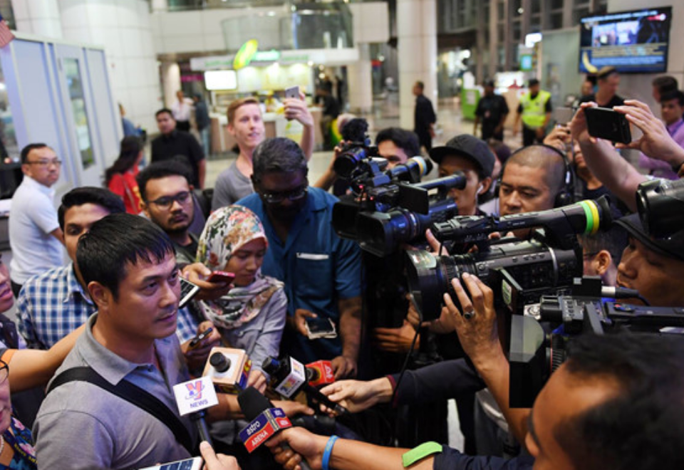 U22 Việt Nam đổ bộ Malaysia, HLV Hữu Thắng đánh giá cao mọi đối thủ - 1
HLV Hữu Thắng và các học trò đã có mặt ở Malaysia