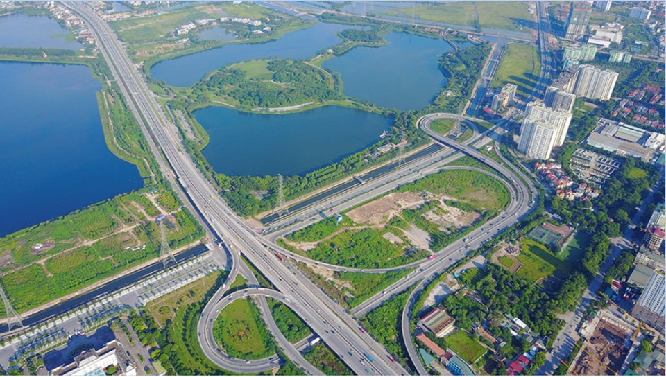 Điểm dã ngoại hấp dẫn ở công viên cây xanh lớn nhất Hà Nội - 12
Sau 3 năm mở cửa, công viên Yên Sở dần trở thành địa điểm thu hút người dân đến tham quan, vui chơi. Khách đến đặc biệt đông vào dịp cuối tuần, mỗi ngày có hàng nghìn lượt khách tới thưởng ngoạn, thư giãn.