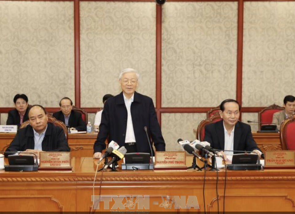 Bộ Chính trị làm việc với Thường vụ Thành ủy Hà Nội: Để Hà Nội trở thành thành phố rồng bay... - 3 Bộ Chính trị làm việc với Thường vụ Thành ủy Hà Nội: Để Hà Nội trở thành thành phố rồng bay... - 3