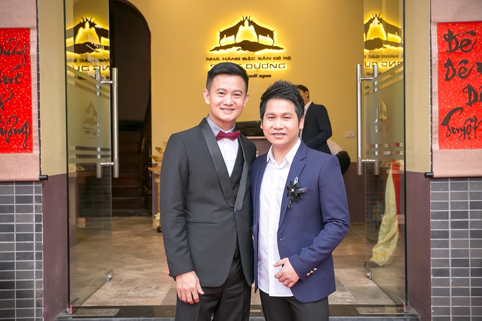 Trọng Tấn, Đinh Minh và câu chuyện khởi nghiệp nhà hàng - 2 Ca sĩ Trọng Tấn và TS. Đinh Minh – Hai người bạn cùng chung đam mê và chí hướng tôn vinh ẩm thực Việt.