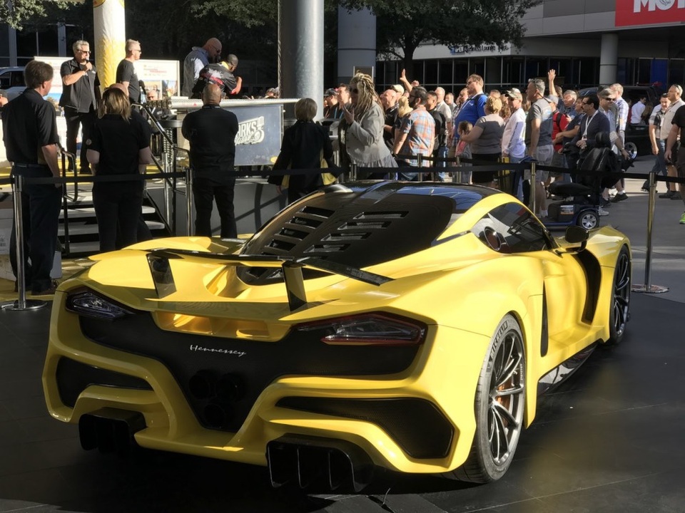 Hennessey Venom F5 - Siêu xe 1600 mã lực cạnh tranh Bugatti Chiron - 13 Hennessey Venom F5 - Siêu xe 1600 mã lực cạnh tranh Bugatti Chiron - 13