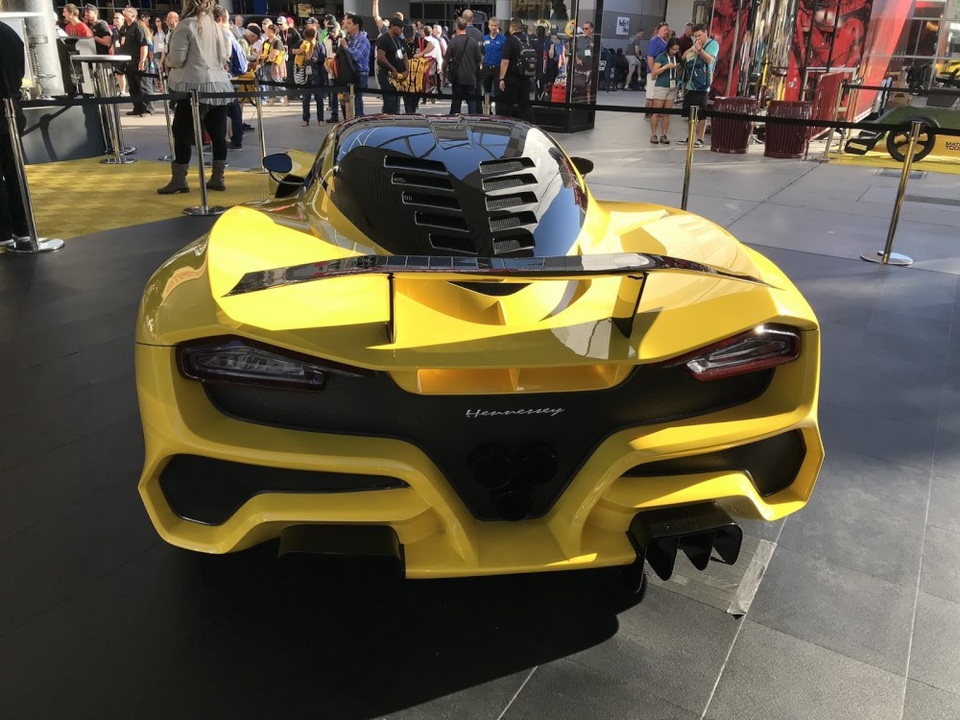 Hennessey Venom F5 - Siêu xe 1600 mã lực cạnh tranh Bugatti Chiron - 12 Hennessey Venom F5 - Siêu xe 1600 mã lực cạnh tranh Bugatti Chiron - 12