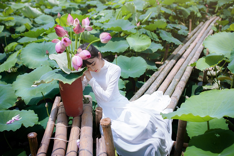 Nữ sinh Bưu chính viễn thông thích đọc sách, yêu hoa sen - 5 Một cô gái học trường kỹ thuật nhưng lại rất khéo tay, nữ tính là điều mà ít người đoán được.