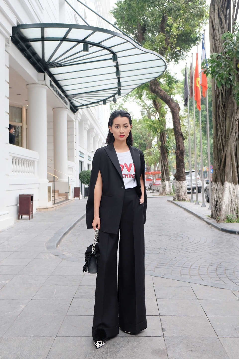 BTV Quỳnh Chi bạo tay chi hàng trăm triệu đồng quay The Remix - 2 BTV Quỳnh Chi bạo tay chi hàng trăm triệu đồng quay The Remix - 2