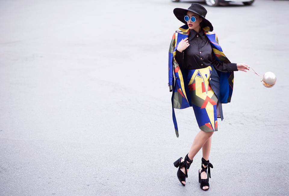 Những sắc màu sáng được mix cầu kì khiến mùa đông không còn ảm đạm.