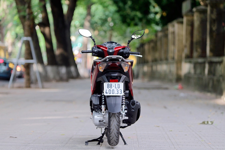 Honda SH 125i/150i mới có gì đáng tiền? - 2
Cụm đèn hậu với thiết kế hoàn toàn mới, cũng được trang bị đèn LED.