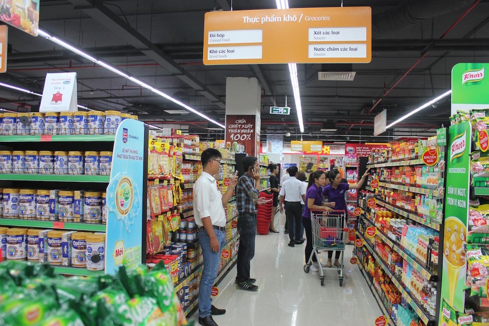 Chuỗi siêu thị nội "điêu đứng" vì siêu thị ngoại - 2 Siêu thị trong nước đang cạnh tranh khốc liệt với siêu thị ngoại