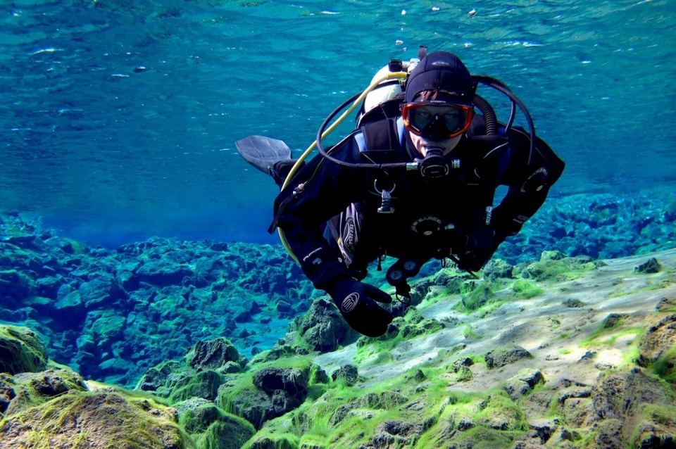 Đến nơi sạch nhất thế giới, du khách bơi giữa hai lục địa - 3 Đây cũng là nơi duy nhất trên thế giới có thể bơi giữa hai lục địa