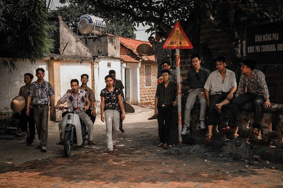 Thú vị bộ ảnh kỷ yếu phong cách thập niên 80 của sinh viên cảnh sát - 6 Thú vị bộ ảnh kỷ yếu phong cách thập niên 80 của sinh viên cảnh sát - 6