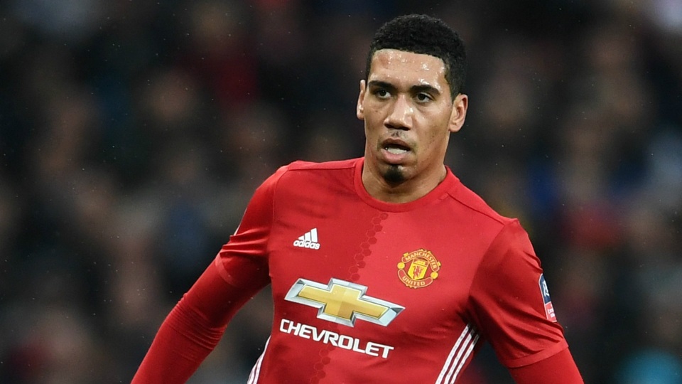  Smalling nhiều khả năng phải rời MU 