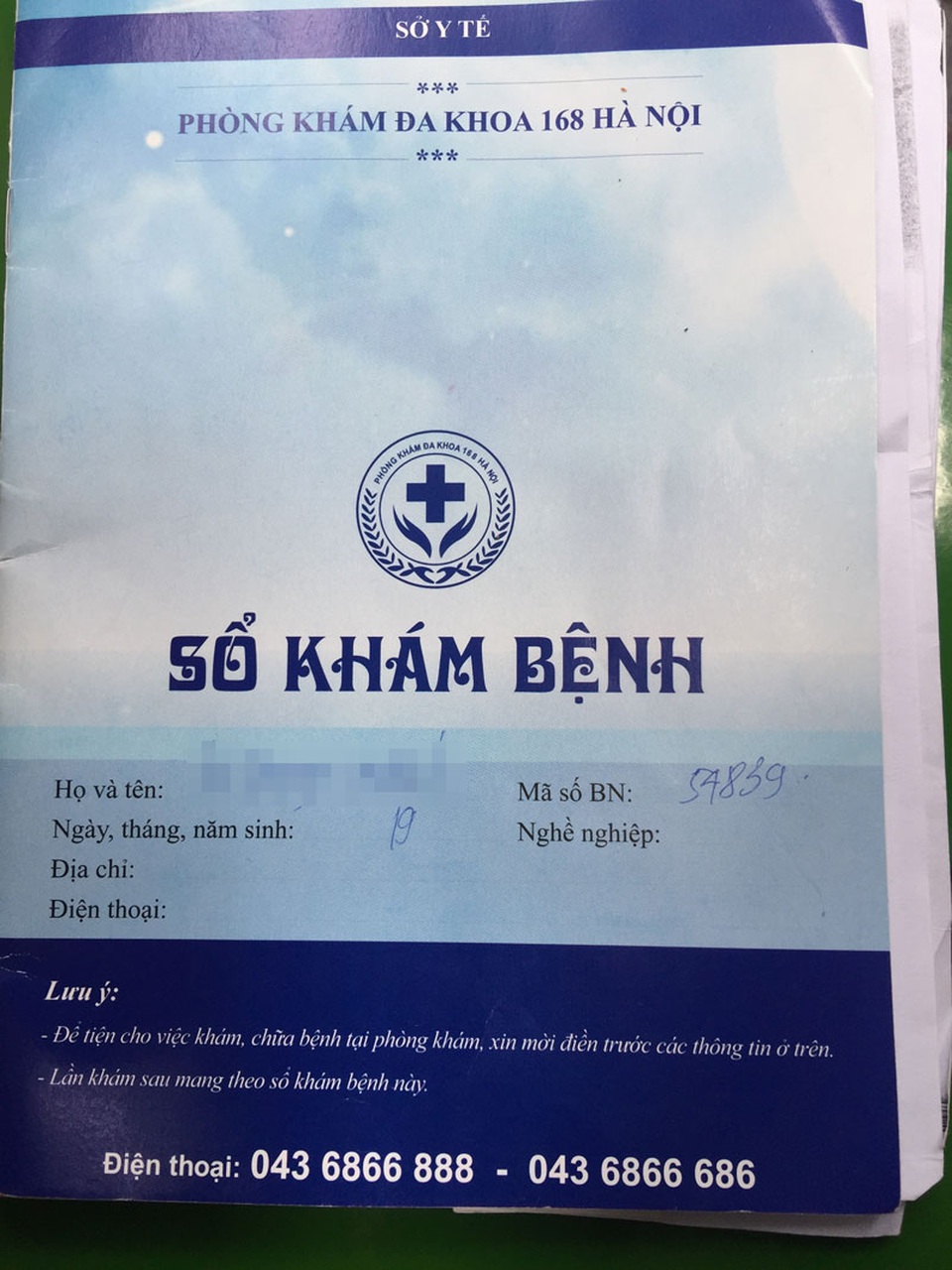 Phòng khám đa khoa 168: Thai phụ đã tử vong, thêm nạn nhân tố cáo lừa đảo - 3
Sổ khám bệnh của em N.