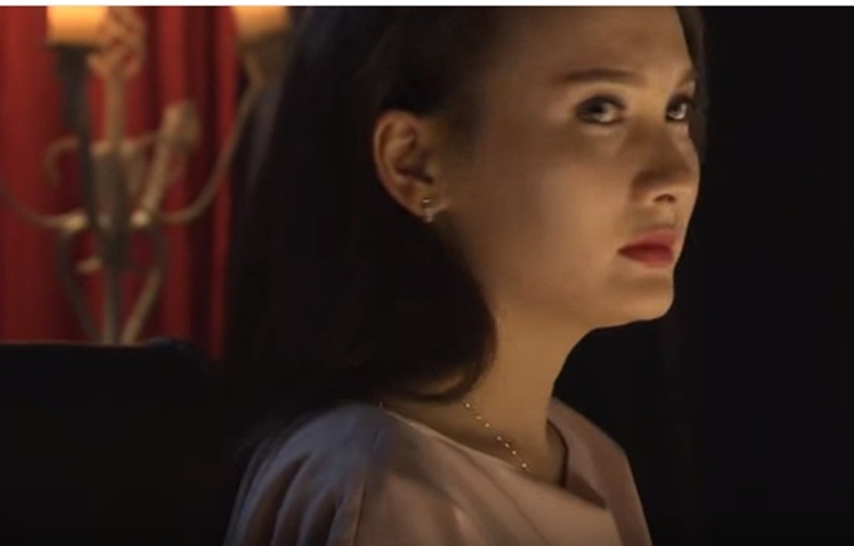 Dân mạng “sốt xình xịch” khi “Người phán xử xử Mẹ chồng” - 5 Kết thúc đoạn video là hình ảnh Vân bức xúc, cầu cứu bác Phan Quân.
