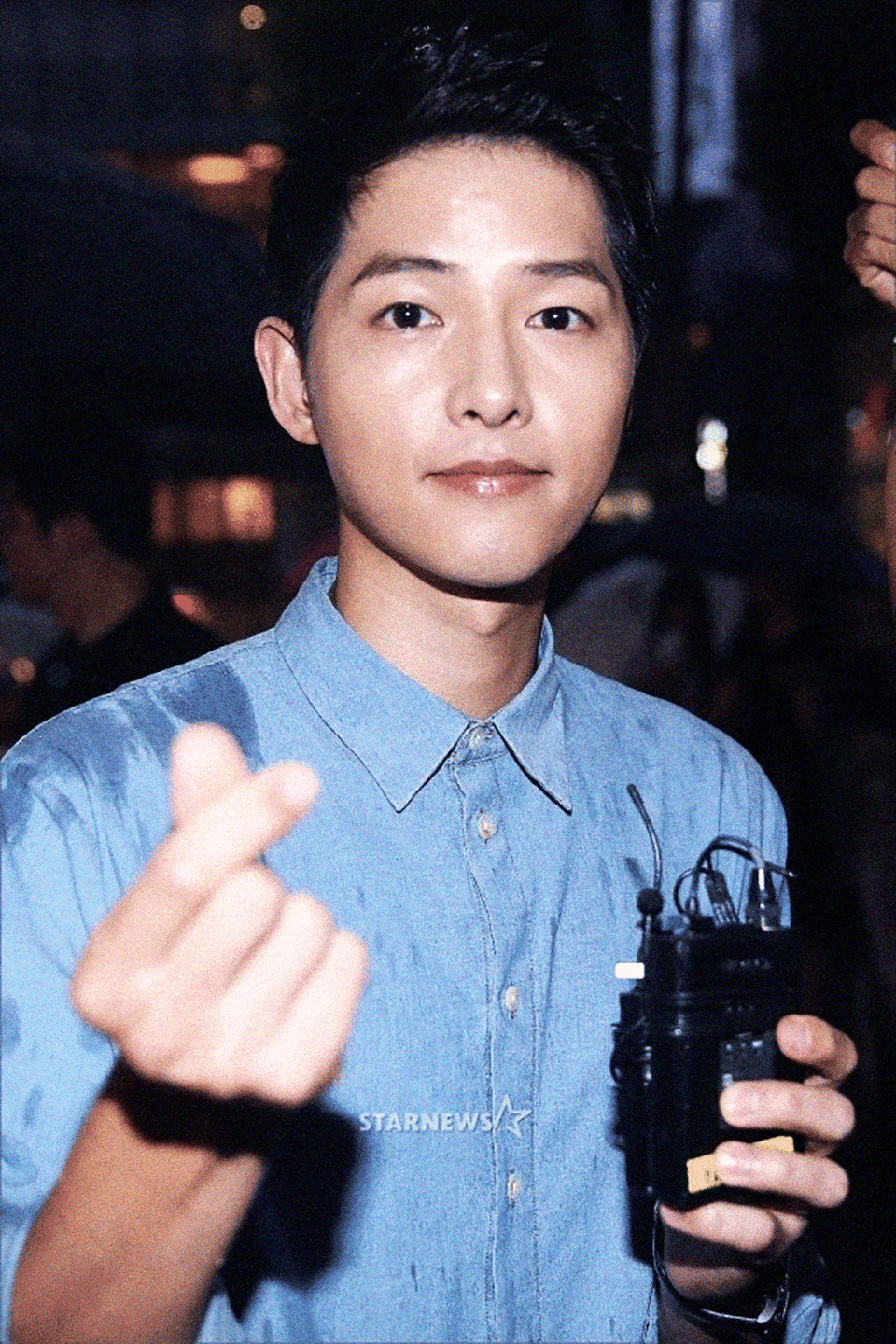 Song Joong Ki đã cầu hôn Song Hye Kyo thế nào? - 7
Song Joong Ki gửi lời cảm ơn fan vì đã chúc phúc cho anh và Song Hye Kyo.