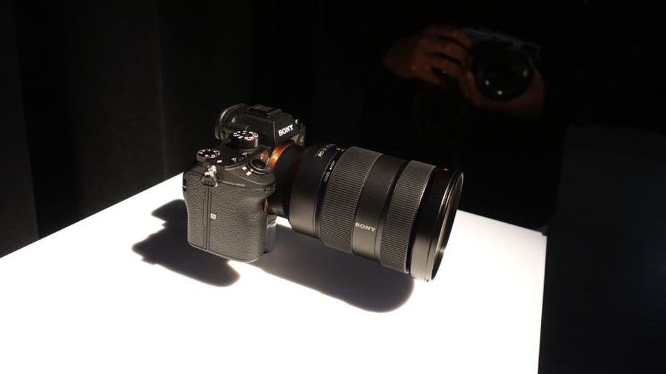 Nhà sản xuất máy ảnh sáng tạo nhất thế giới là ai? - 1 Sony A9