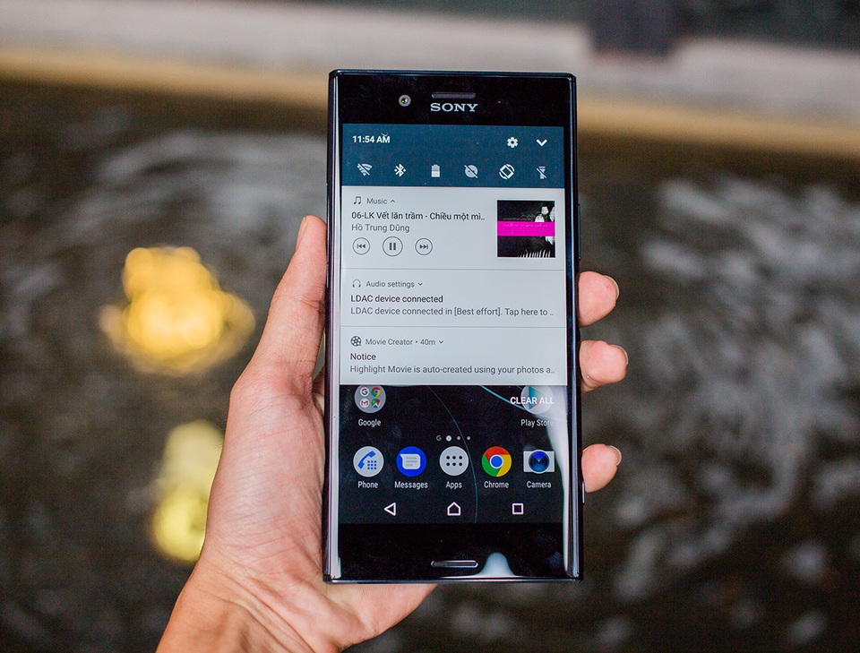 Xperia XZ Premium màn hình 4K HDR có giá 18,5 triệu đồng tại Việt Nam - 10 Máy khởi chạy Android 7.1 mới nhất từ Google.
