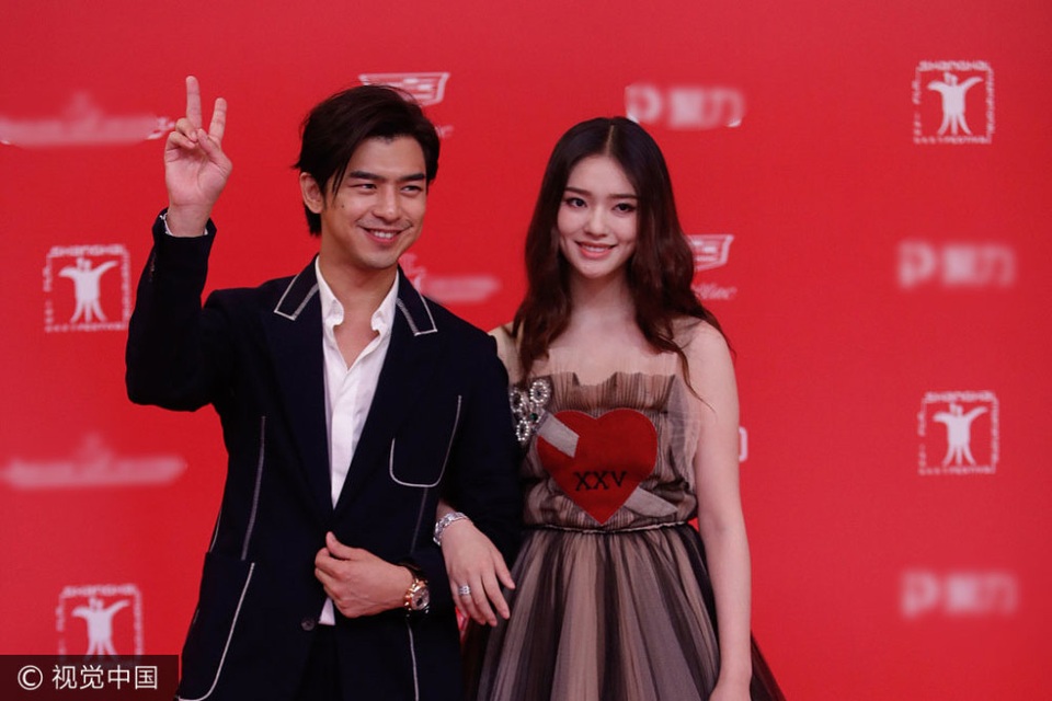 Châu Tấn, Dương Mịch, Lưu Diệc Phi cùng khoe sắc trên thảm đỏ - 15