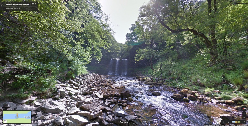 
Thác nước Waterfall Country Woodlands ở xứ Wales

