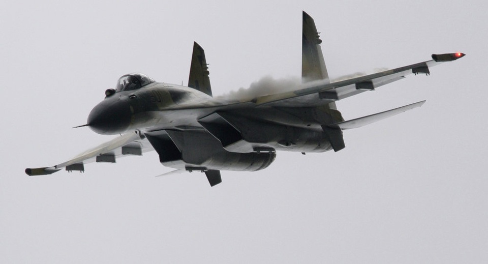 Trung Quốc tiếp nhận 4 chiến đấu cơ Su-35 từ Nga - 1 Máy bay chiến đấu Sukhoi Su-35 (Ảnh: Sputnik)