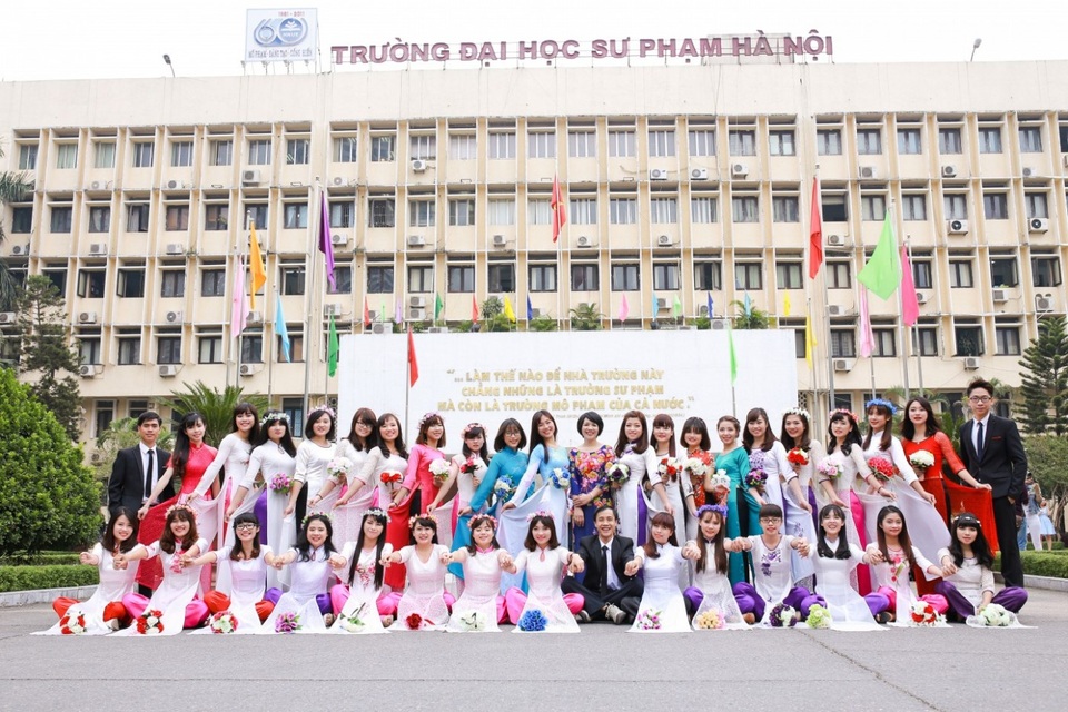 Cảm động bức thư của nữ sinh đạt 28,15 điểm gửi thầy giáo trường ĐH Sư phạm Hà Nội - 1 Cảm động bức thư của nữ sinh đạt 28,15 điểm gửi thầy giáo trường ĐH Sư phạm Hà Nội - 1
