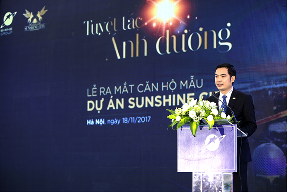 “Mục sở thị” căn hộ mẫu tại dự án đáng sống bậc nhất Hà Nội - 7
Ông Đỗ Văn Trường - TGĐ Sunshine Group cam kết về tiến độ của dự án với khách hàng